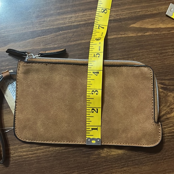 NWT true craft brown wristlet - Picture 12 of 12